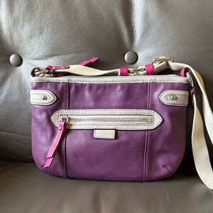 Coach Daisy Spectator Crossbody /Shoulder Bag Purple/Grey.
